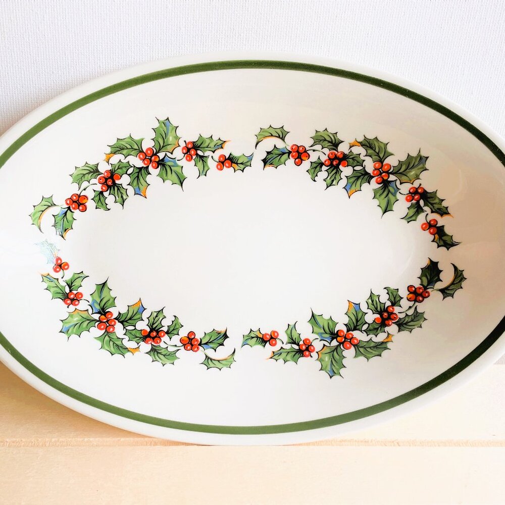 Myott Christmas Holly Oval Vintage Shallow Serving Dish